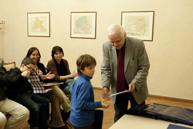 img00019.jpg